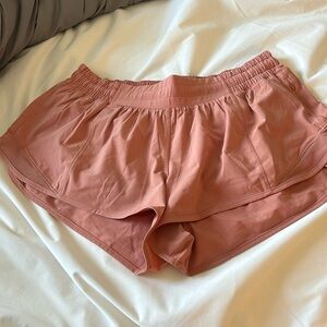 Lululemon Hotty Hot Low Rise 2.5” Shorts, Rose, Size 8